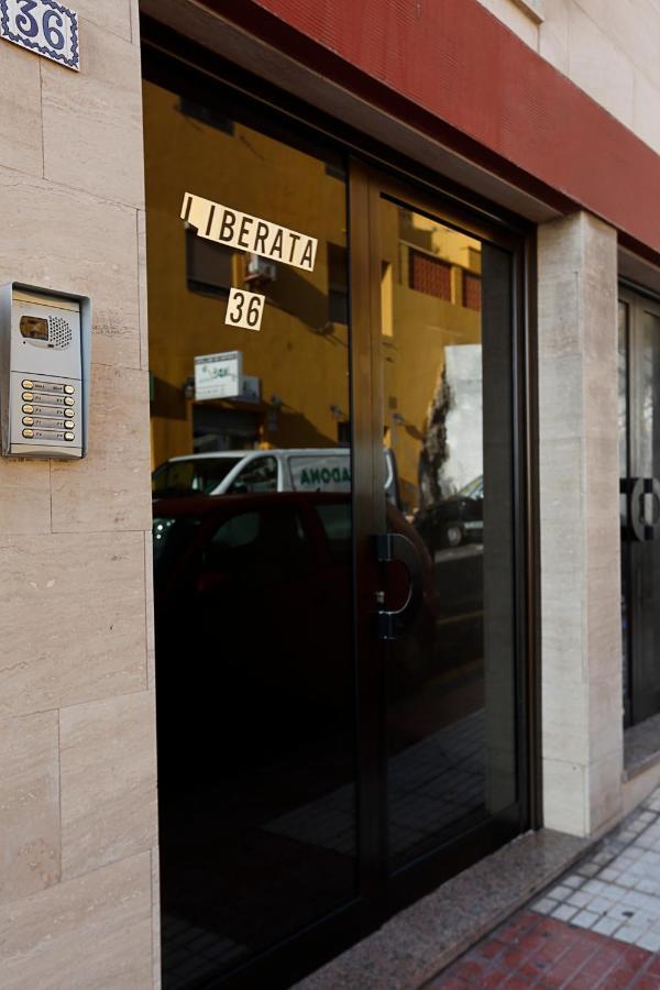 Apartamento Frente Al Puerto De Candelaria A 20 Metros De La Playa. المظهر الخارجي الصورة